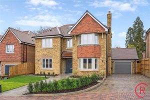 Heythrop Drive, Ickenham, Uxbridge, London