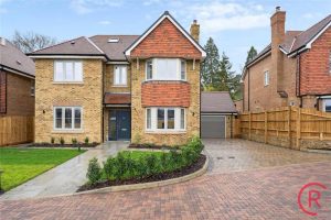 Heythrop Drive, Ickenham, Uxbridge, London
