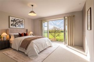 Newton Reach, Long Crendon, Buckinghamshire