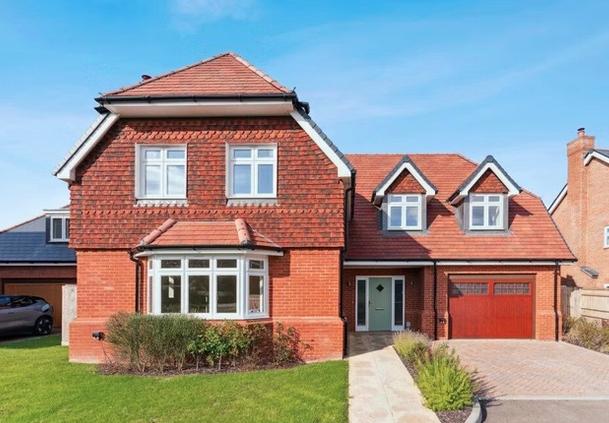 Wavell Road, Beaconsﬁeld, Buckinghamshire